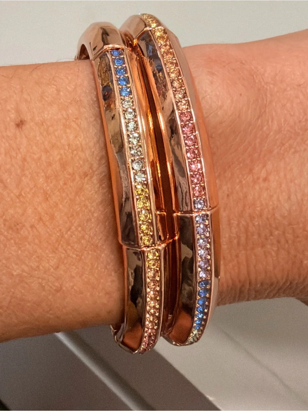 Bomb Party NWT Rose Gold Multicolor Crystal Hinged Bangle Bracelet Set
